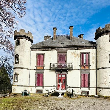 Le Chateau Giat Extérieur photo
