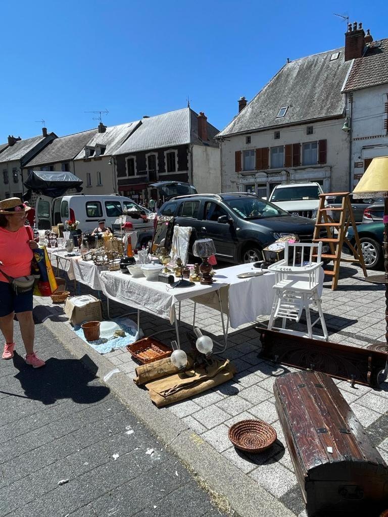 Le Chateau Giat Extérieur photo